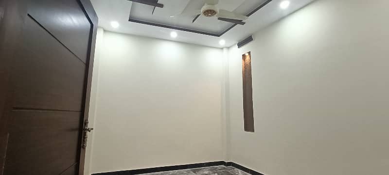 Affordable Prime Location Lower Portion Available For Rent In Gulberg 5