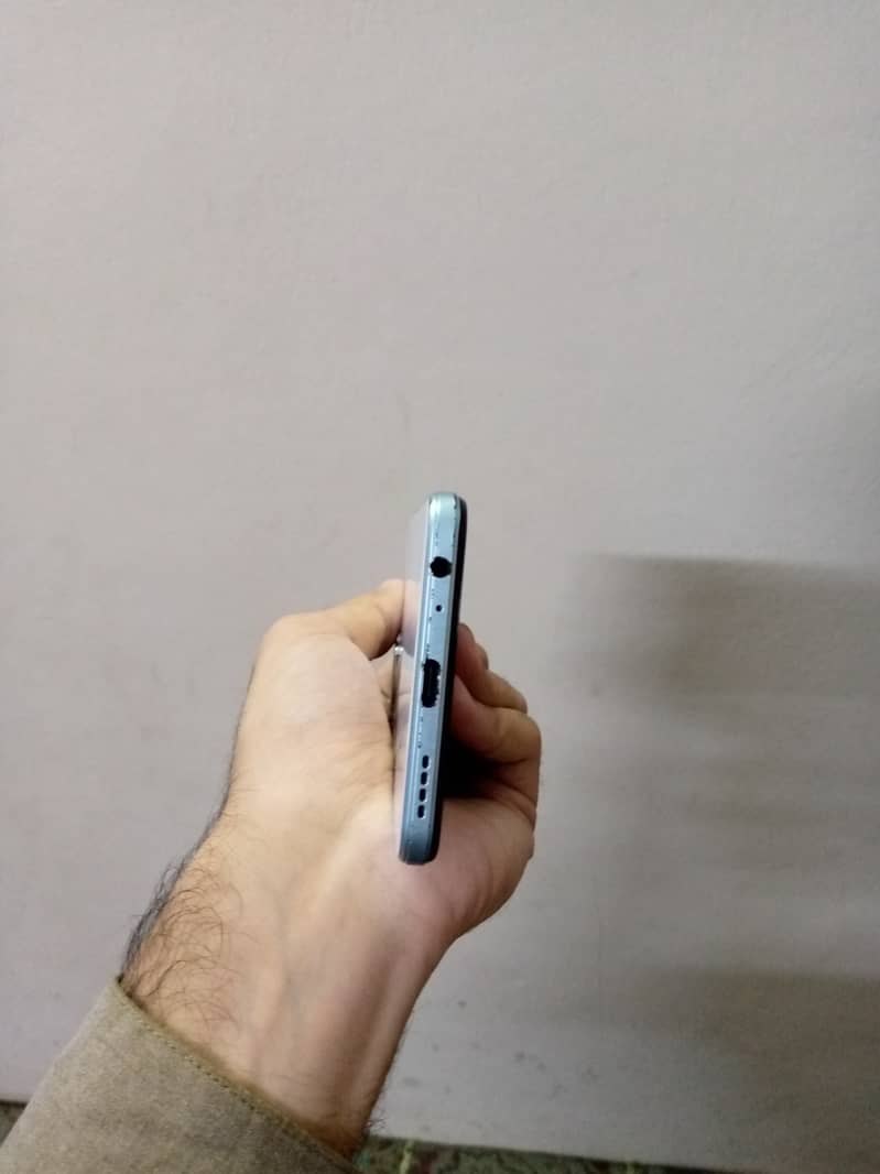 Vivo Y21 Mobile with Original Fast Charger + Box 8