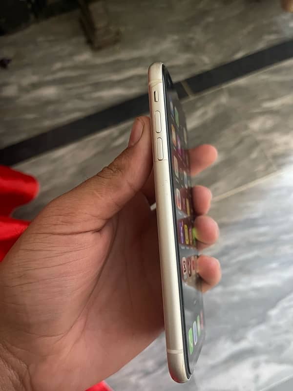 apple iPhone 11 jv 64gb 1