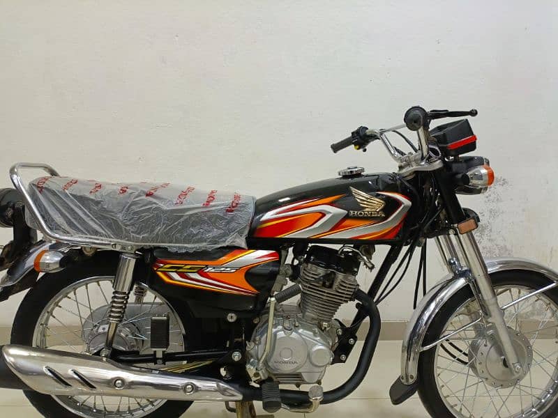 Honda CG 125 2022 Model 3