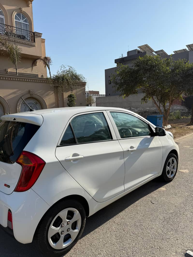 KIA Picanto Model 2023 (Showroom condition) 3