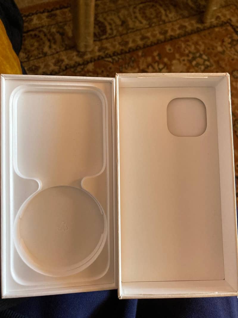 iphone 15 box 1