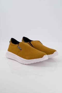 Shoes / Men's shoes / Formal shoes / Causal shoes for sale