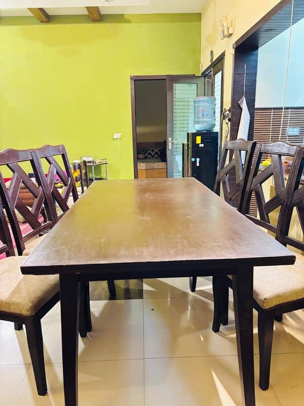 6 seater Dining Table 3