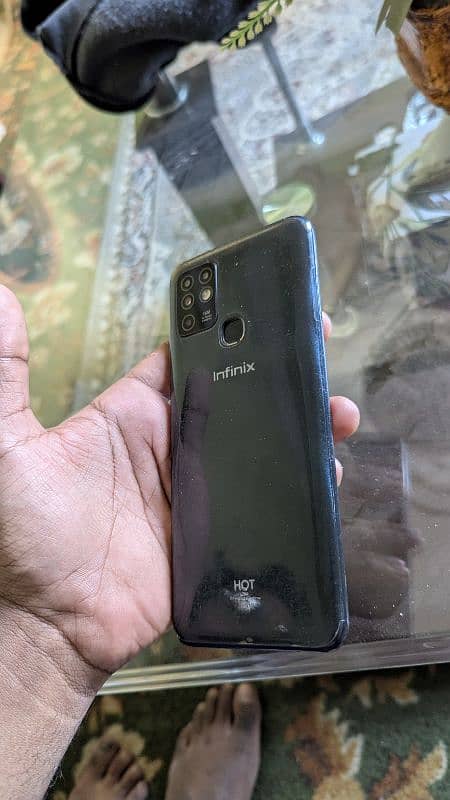 Infinix hot 10 with box 0