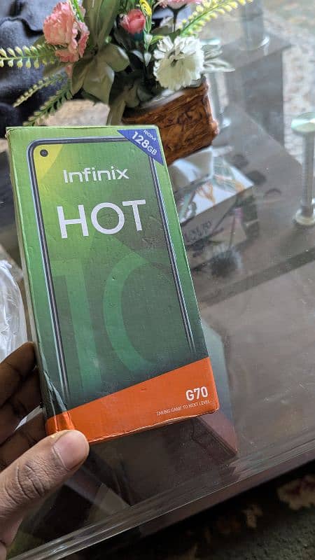 Infinix hot 10 with box 7