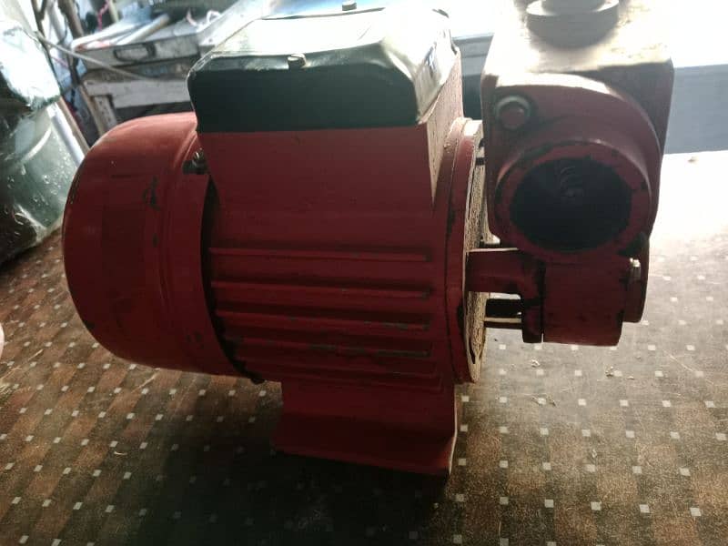 vacum pump 0.75 hp : num :- 03054393985 2