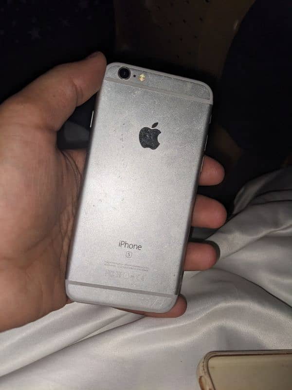 iPhone 6s 4