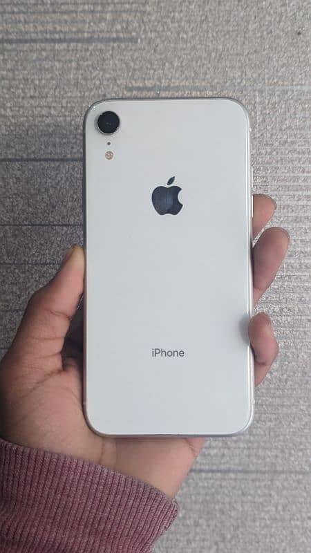 iphone XR 0