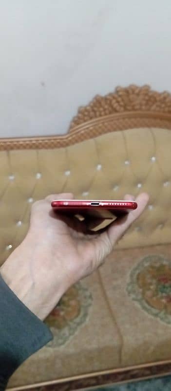 iphone 7+ red clur 128gb pta approved all ok water pack10/10 condition 2