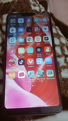 oppo f7 phone selling with some cracks on screen