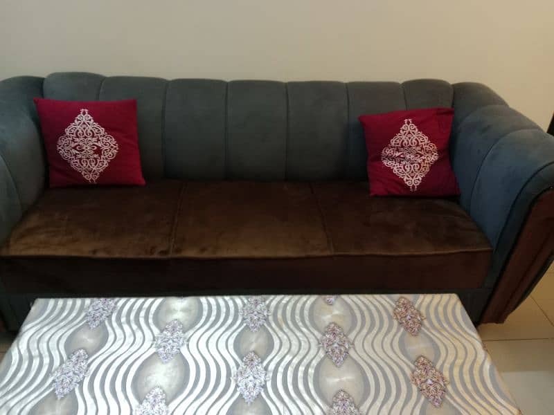 sofa for sale 0