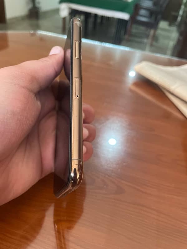 iphone 11 pro 256 gb pta approved 4