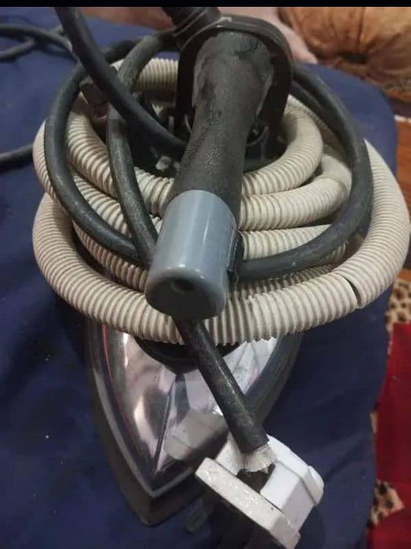 Highly steam iron 0