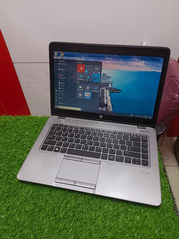 Hp EliteBook AMD A8 7th Generation 8GB RAM 128GB SSD GooD Conditions|| 11