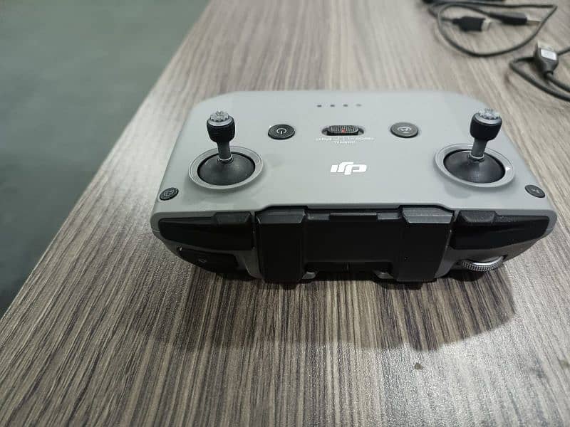 DJI Mavic Air 2 10