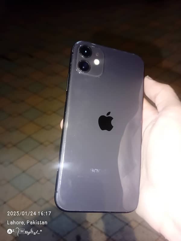 Exchange Iphone 11 , 64gb , true tone face id active , JV sim time 1