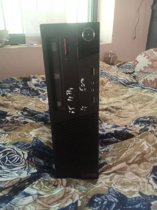 Lenovo core I3 gaming pc 4th Gen new condition 2gb graphic card 2