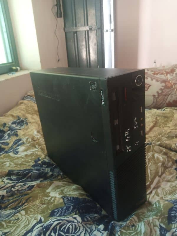 Lenovo core I3 gaming pc 4th Gen new condition 2gb graphic card 3