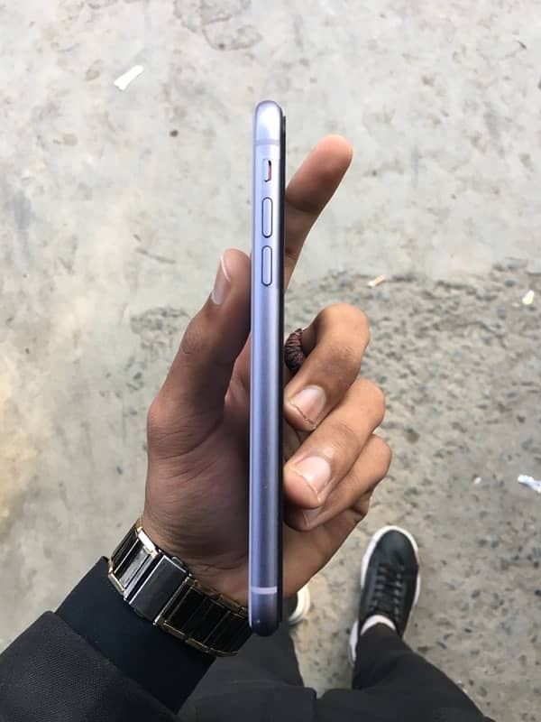 iphone 11 128GB for Sale 9