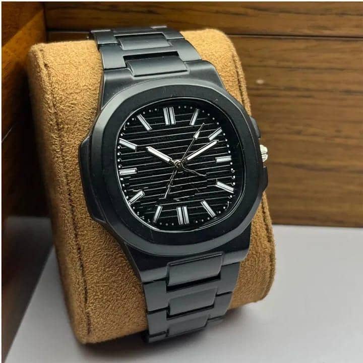 Waterproof & Trendy Men's Movement Quartz Watch 1