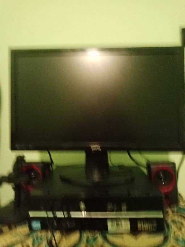 24 inches BenQ LED + i3 3rd generation CPU with mouse keyboard 5