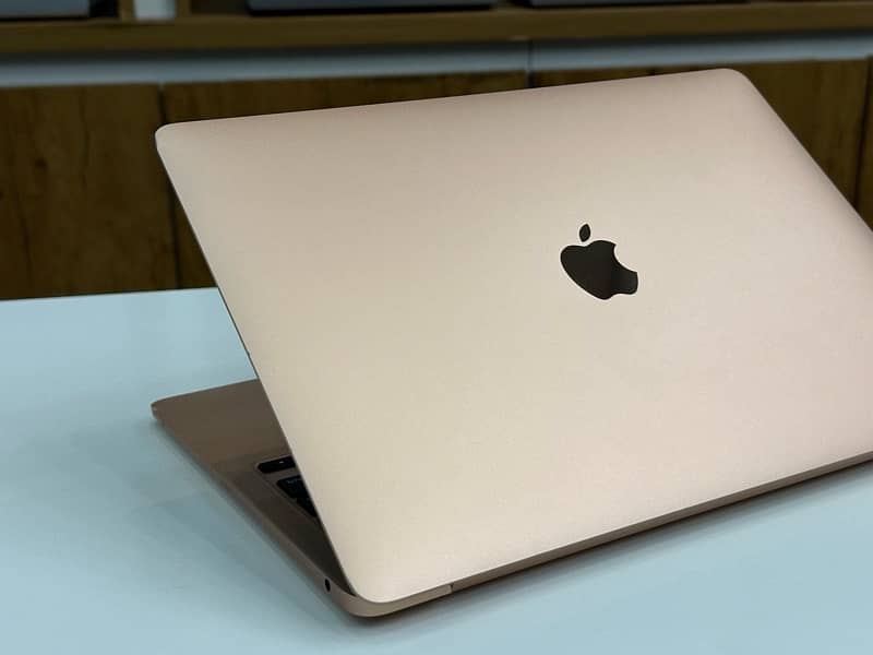 MACBOOK AIR M1 2020 ( 8 GB RAM !! 256 GB SSD) 3