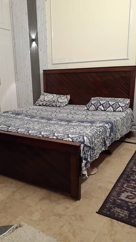 king size bed without mattress 3