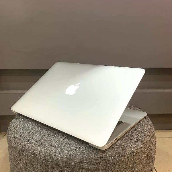 MacBook air 2015, neat and clean 2