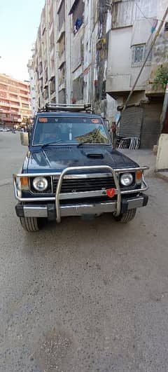 Mitsubishi Pajero 1986 recondition blue interior