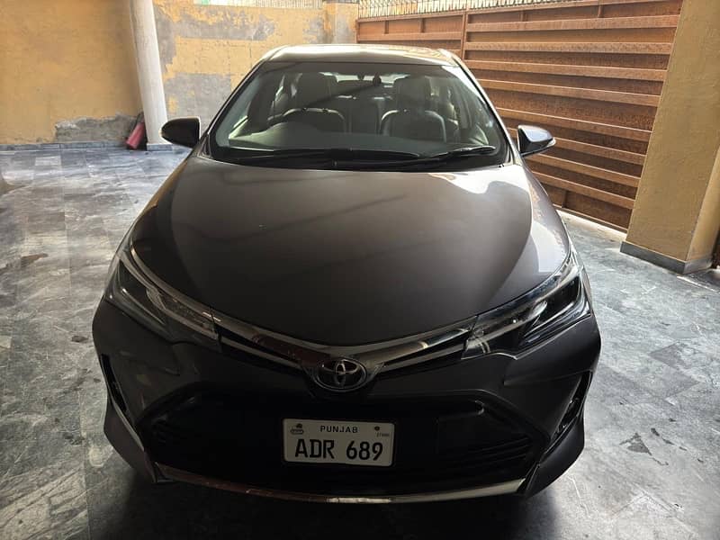 Toyota Altis Grande 1.8x  2021 1