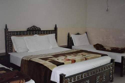 Experience Unmatched Hospitality at Hotel Khursheed Palace, Saddar Raw 8