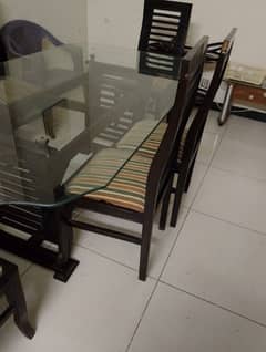 sale my Dinning table