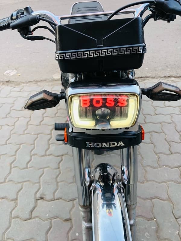 honda 125 self start 8