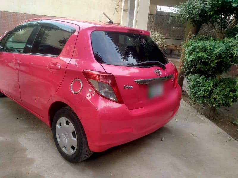 Toyota Vitz 2012 16