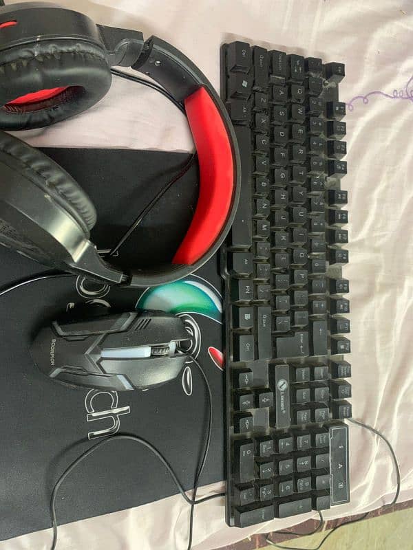 RGB gaming keyboard,RGB headset,RGB mouse 1