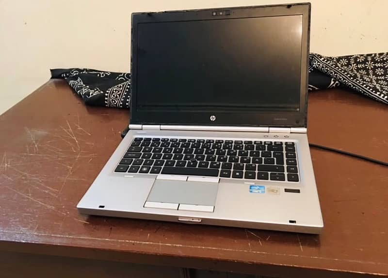 Hp laptop 8