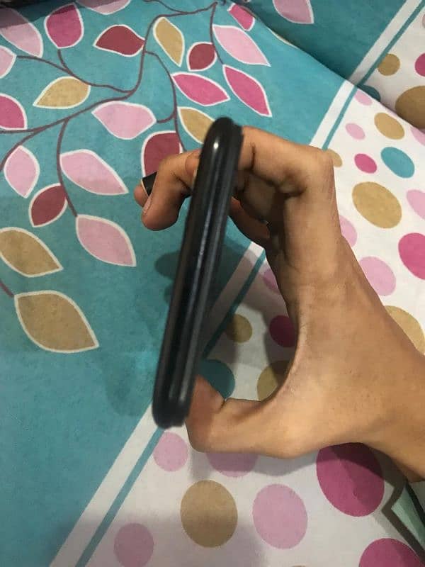 2 phone hai ok hai new condition hai 11