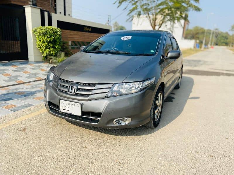 Honda City 2009 Auto Lahore REG My Own Name 13