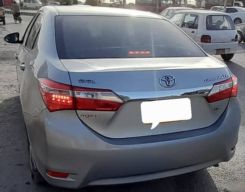 Toyota Corolla Altis 2015 0