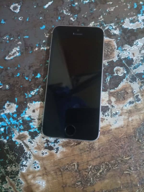 iPhone 5s 64gb PTA black 1