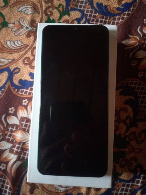 Vivo Y03 4/64 10/10 condition 9months warranty hai lekin phone 6