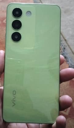 vivo y100