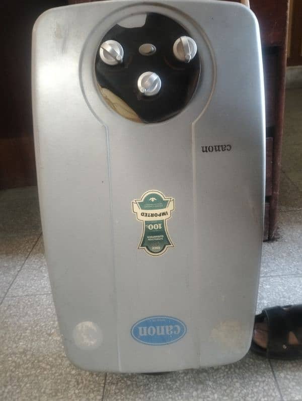 Canon Instant Gas Heater of 10 Liter Capacity 2