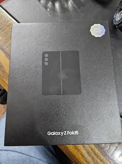 Samsung Z Fold 5 in Mint Condtionb 12 GB Ram 512 GB Rom