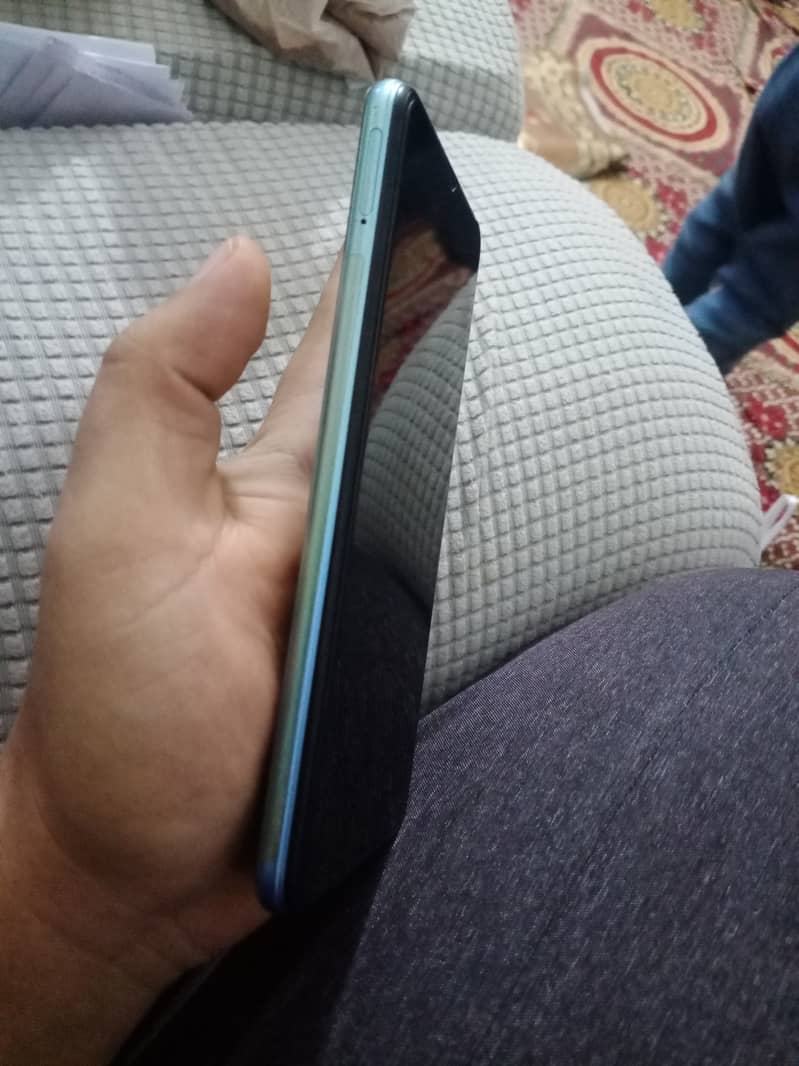 Vivo Y20 4