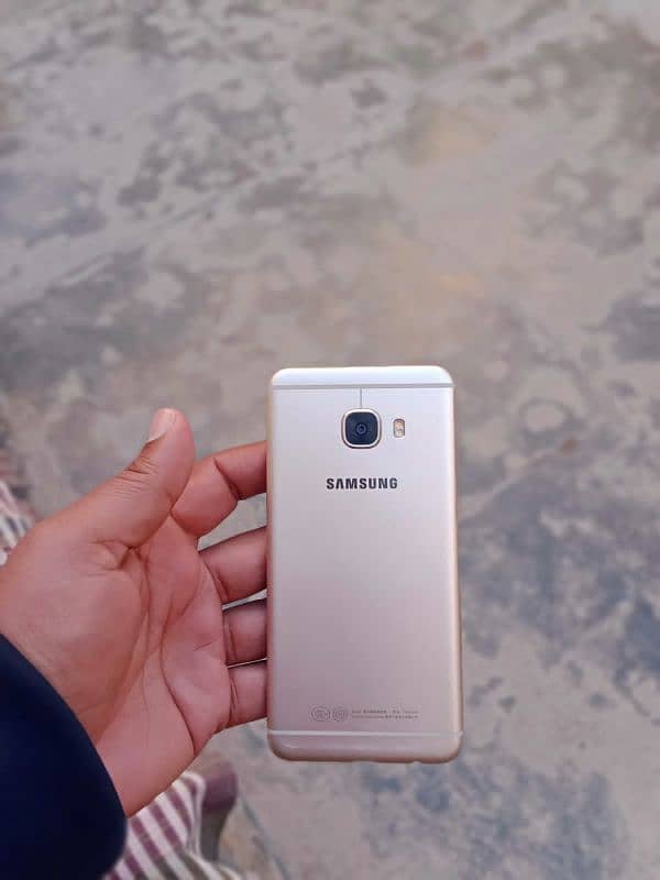 Samsung galaxy c5 good condition 2