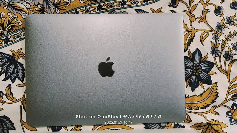 MACBOOK PRO 13-INCH M1 CHIP 8GB/512GB 3