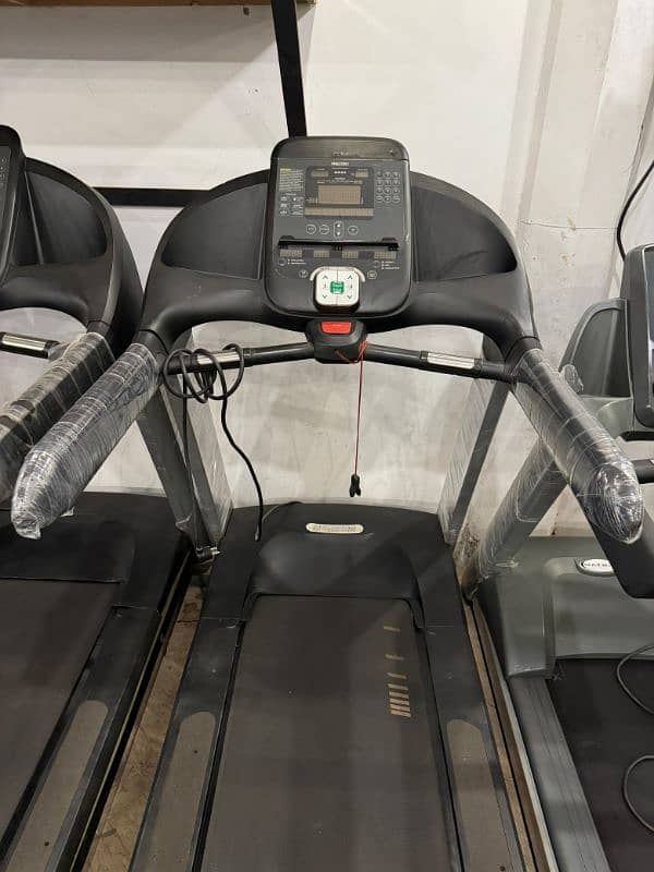 Etanza / LifeFitness / Precor / Lesco / Technogym / cybex Treadmill 1