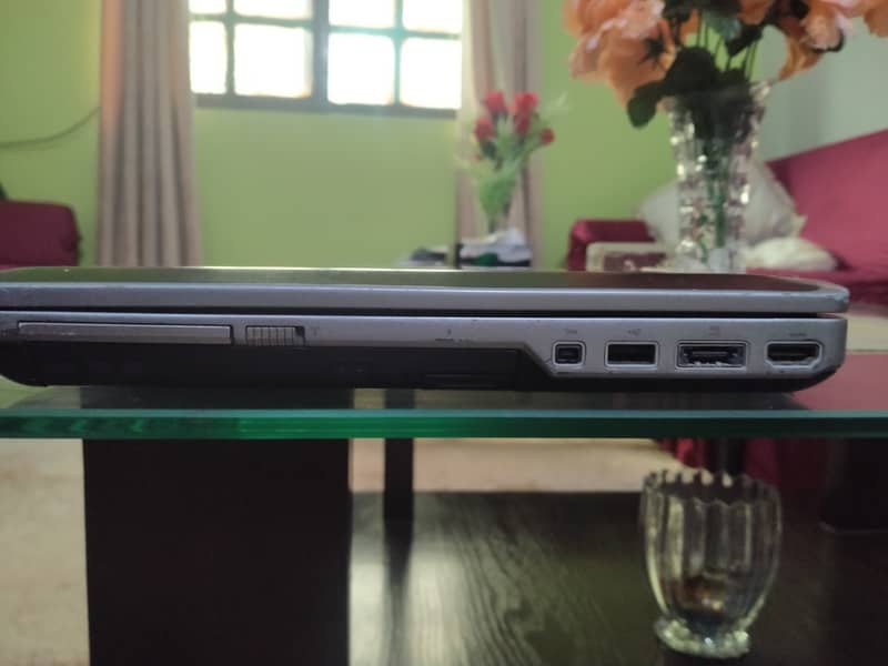 Dell latitude Corei7 2nd generation 4